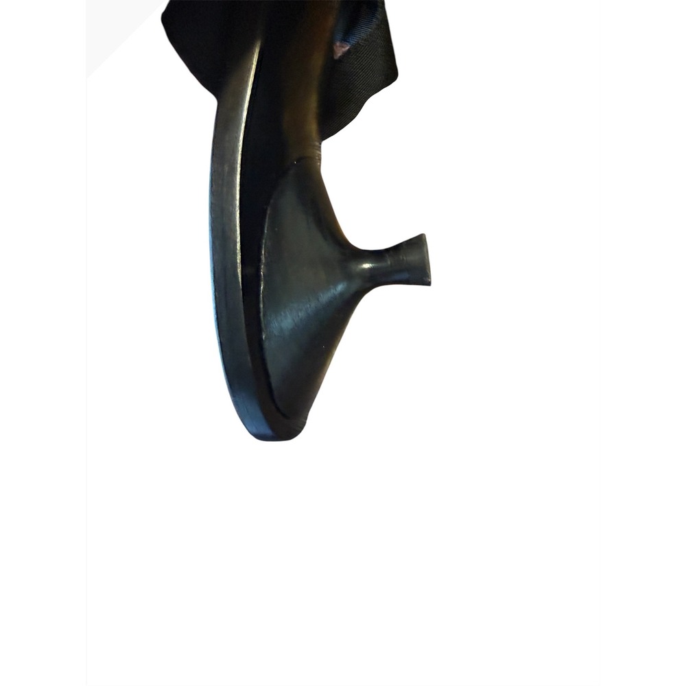 Gucci kitten heel thong sandals featuring a signature double g logo silver 9B - Picture 4 of 5